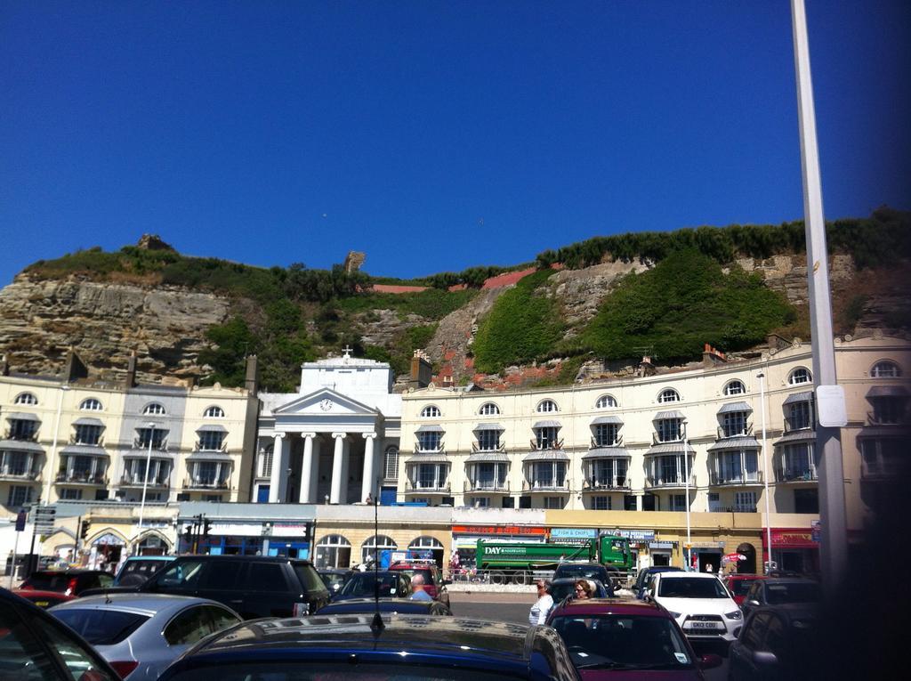 Stunning 2 Bed With Sea View In Hastings Old Town 아파트 객실 사진